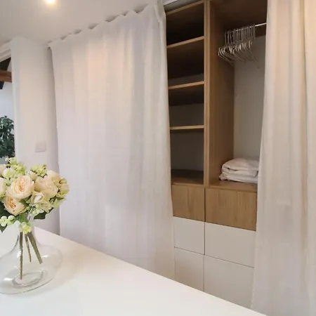 Le Penthouse Temple Apartment *